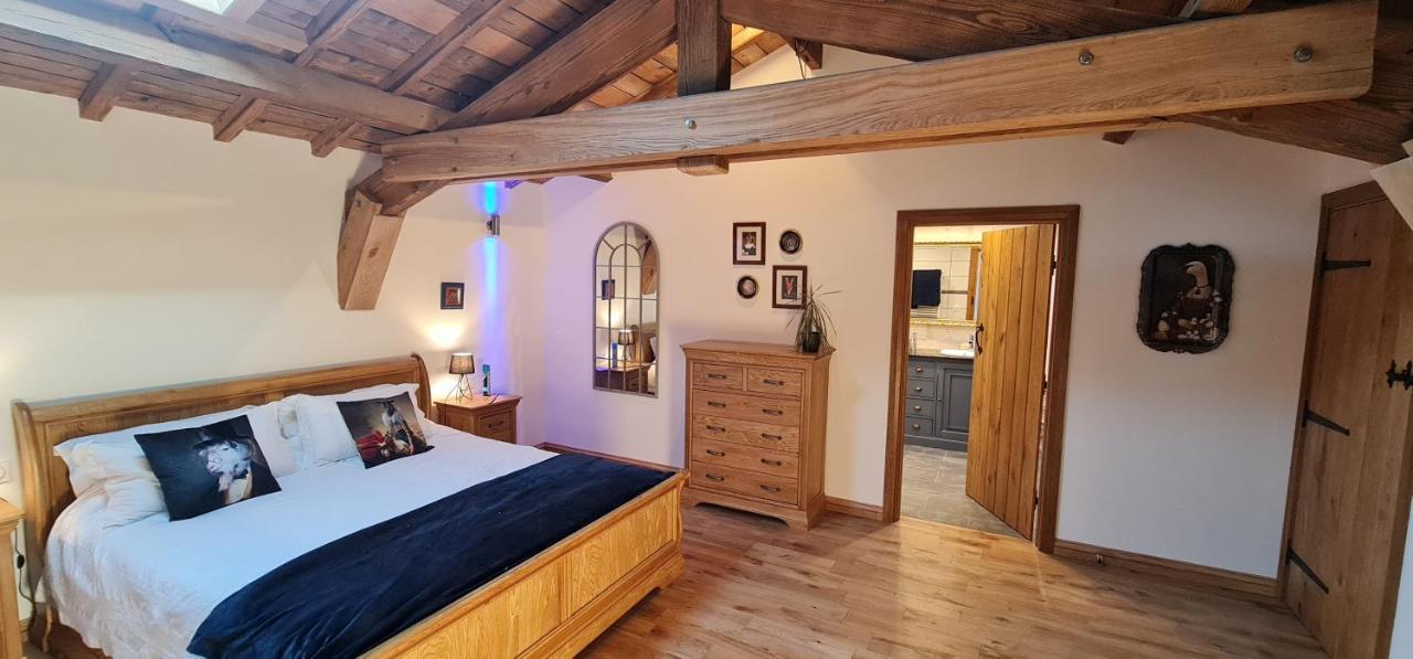 Dom Peyreton Prestige Cottages Set In A Charming Wine Property Villegouge Exterior foto